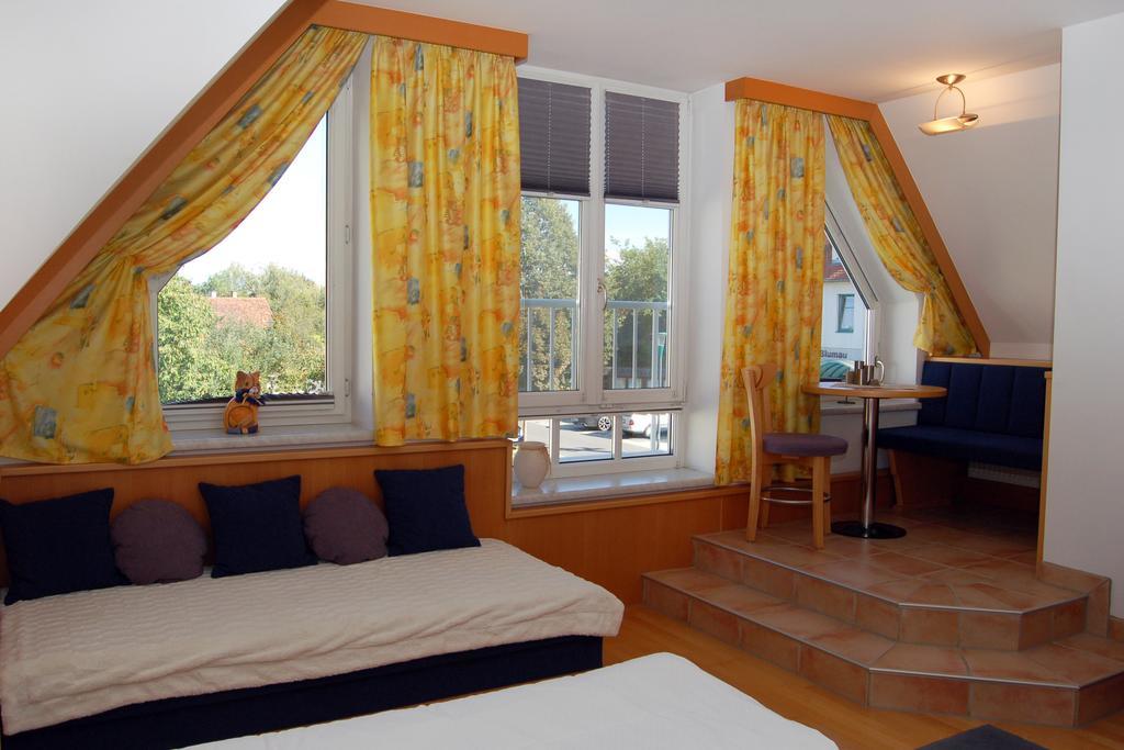 Pension Zur Post Bad Blumau Quarto foto